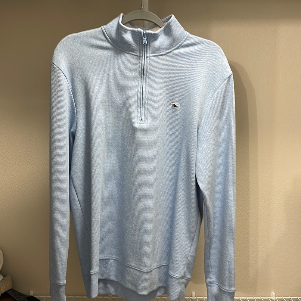 Men’s vineyard vines sweater